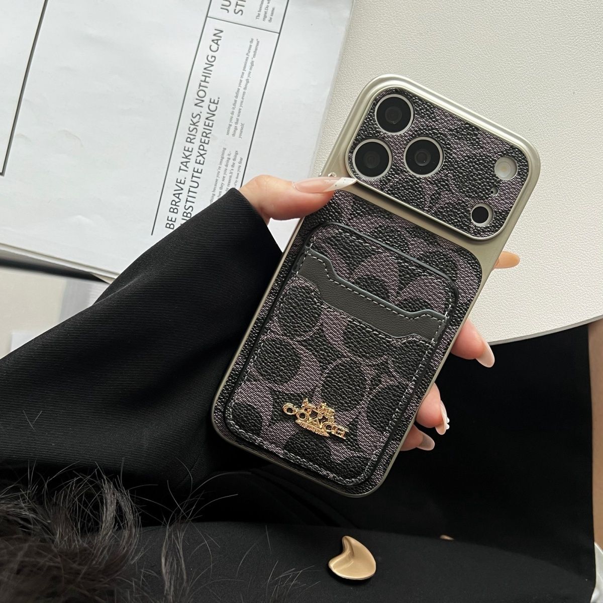 Cardholder Luxury iPhone Case 2026