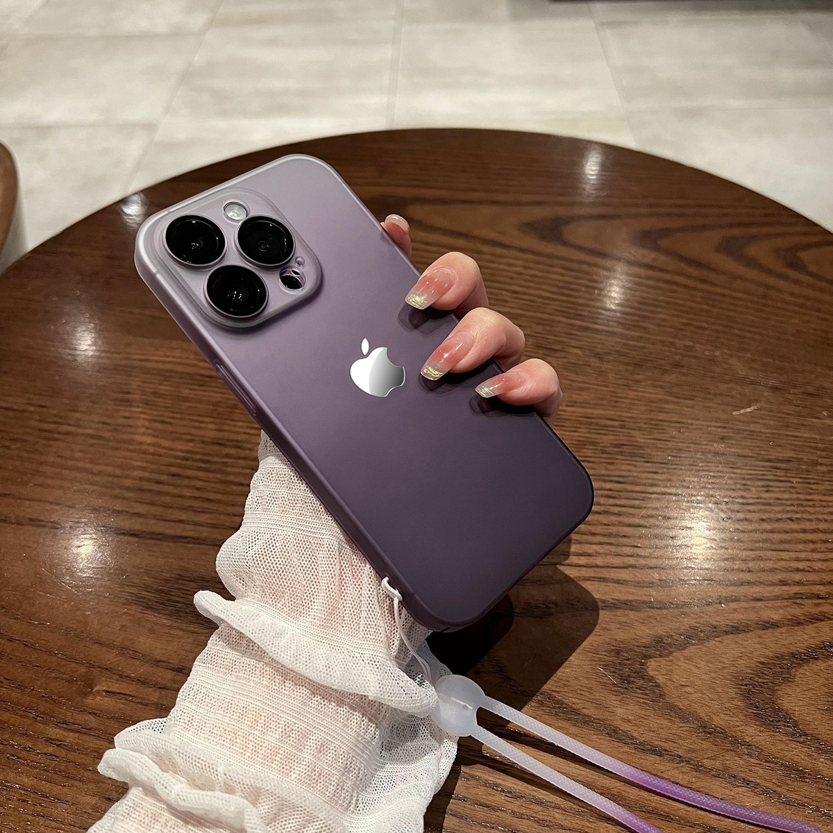 Transparent skin-feeling frosted hard Case For Iphone